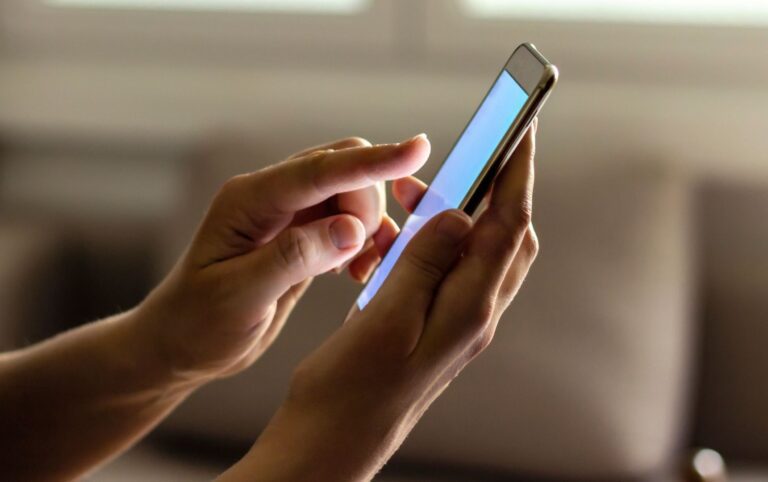 Notificações judiciais pelo WhatsApp: como funciona e quais cuidados adotar